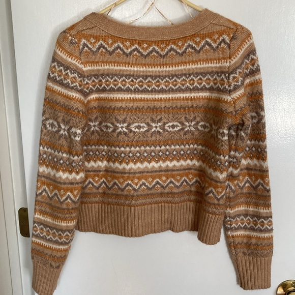 Jessica Simpson, Size S, Tan, Gray, Gold and White multi color printed  Sweater - Picture 3 of 7